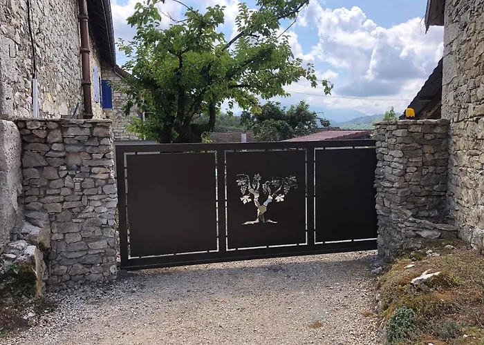 Le Clos Bo-m Bed & Breakfast 3*