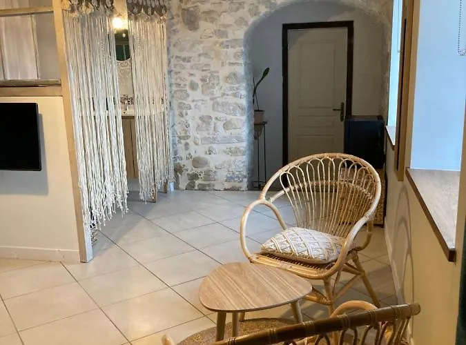 Le Clos Bo-m 3*